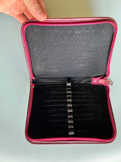 Burgundy leatherette fountain pen or pencil case