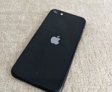 iPhone SE 2022
