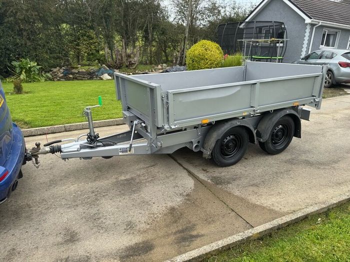 Ifor Williams electric tipping trailer