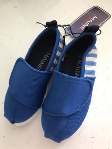 Maine boys canvas shoes  size 23 New with tags