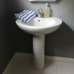 Bathroom sink