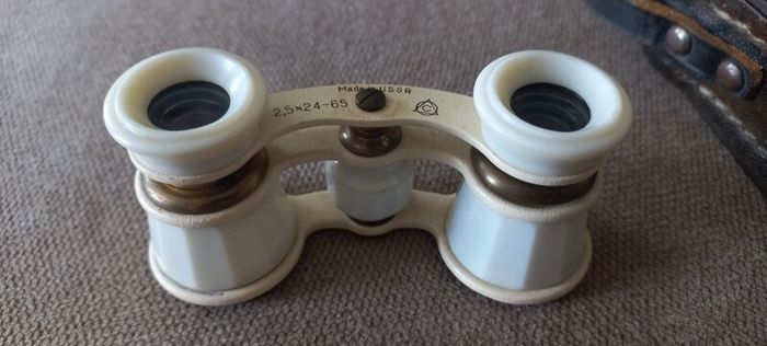 vintage Binoculars with leather case made in Russia