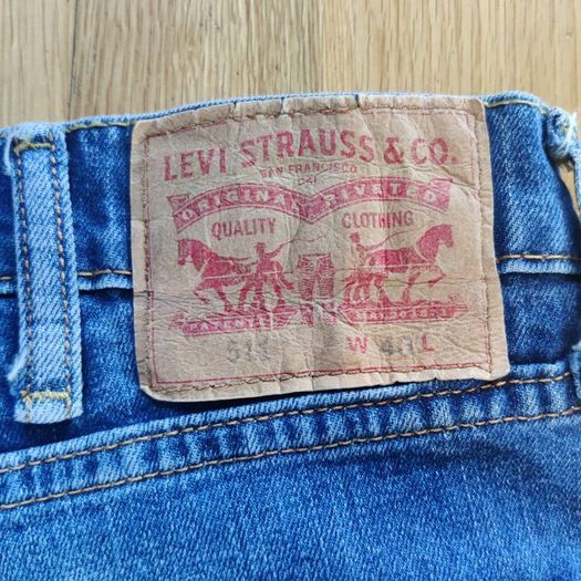 Levis 511 Jean Shorts (W40)