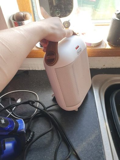 Delonghu heater hot and cold