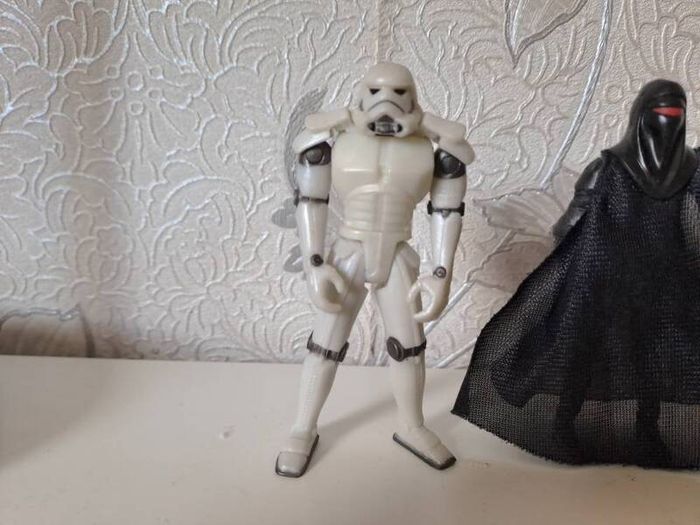 Star Wars figures