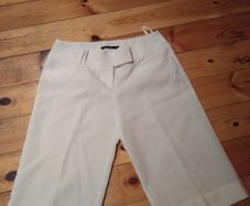 Ladies White Knee Length Shorts