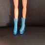 Yulu Snapstar Lola Poseable Fashion Doll Image 2