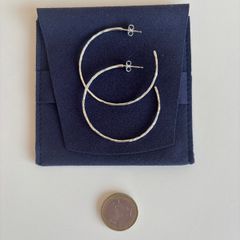 Gorjana silver Taner hoop earrings from Loulerie
