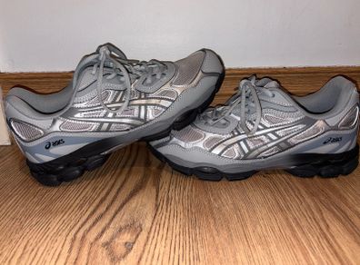 Asics Gel NYC Silver sheet grey