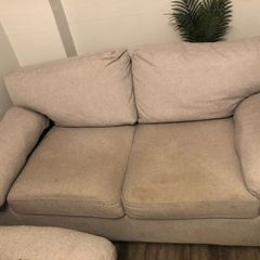 2-piece grey fabric sofa (20euro for 1, 30euro for 2)