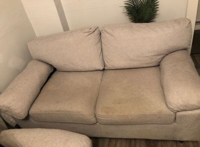 2-piece grey fabric sofa (20euro for 1, 30euro for 2)