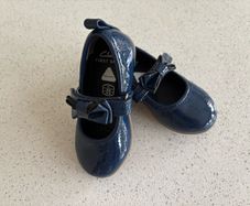 Clark's baby shoes with bow
