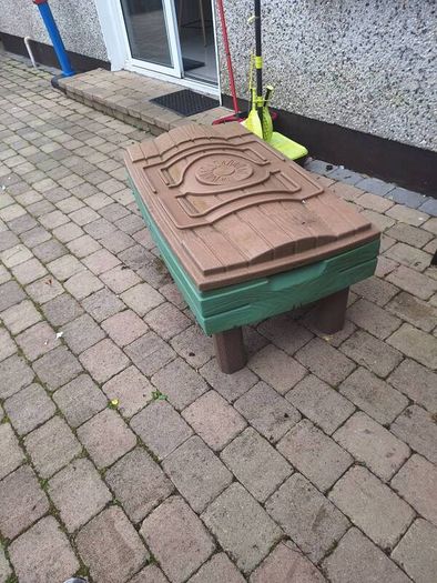Sand & Water Table