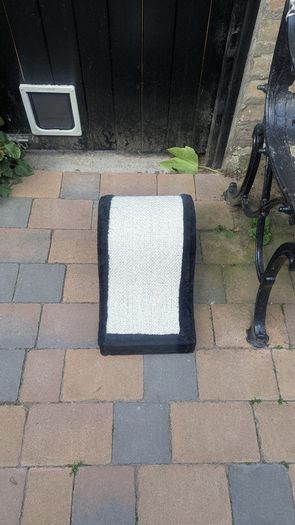 Cat Scratcher
