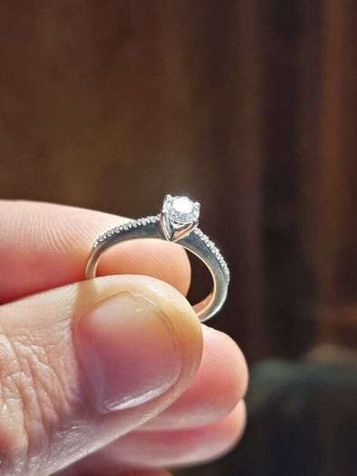 Engagement Diamond Ring: 18ct White Gold .40ct Diamond CERTIFIED
