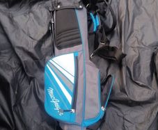 Kids carry golf bag