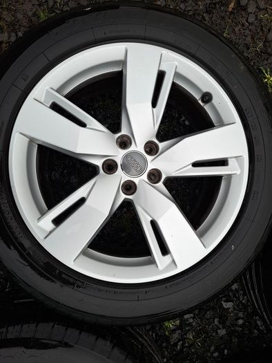 19" Genuine Audi Q5 S Line Alloys with tyres