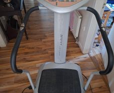 Marcy Vibro Plate Whole Body vibration Exercise Platform, with integrated console bearing Marcy pour femmes label,