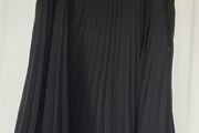 Black pleated skirt