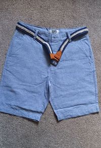 Mens shorts with belt