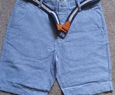 Mens shorts with belt