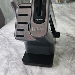 NINJA Stay sharp knife block