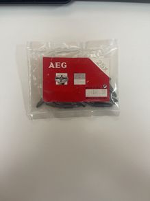 50 packs of quantity25 AEG PZ 2 25mm Screwdriver bits