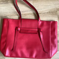 Elizabeth Arden red shoulder bag