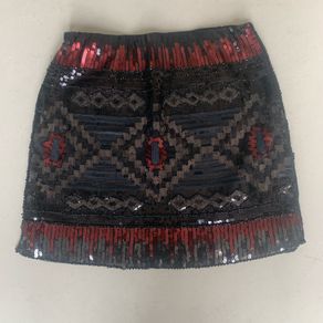 Black & Red sequins skirt. Size S