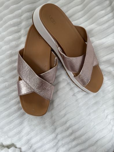 Ugg slides