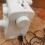 sewing machine Image 3