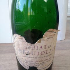 Le Piat de Beaujolais 1967 Wine Bottle