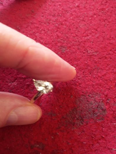 9 ct gold ring