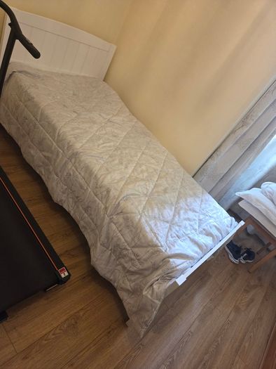 Single bed frame