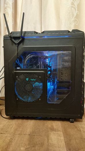 Bundle: Gigabyte AORUS GTX 1080 Ti Xtreme Edition 11GB, intel i9 9900K, ASUS ROG Maximus XI Extreme, Seasonic Platinum PSU, DDR4 memory: G.Skill 2x 16 GB ( 32 GB ), Samsung 860 EVO 500 GB, SATA Solid State Drive ( SSD )