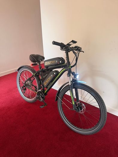 E-bike + 2 new batteries