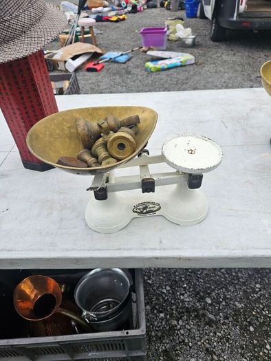 vintage kitchen scales