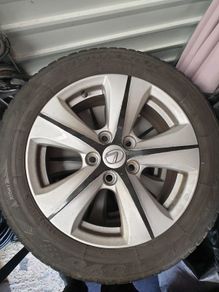 16-inch alloy wheels