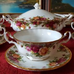 13 Piece Royal Albert Old Country Roses Bone China Gold Gilt Soup Coupe Set With Lidded Tureen Made In England