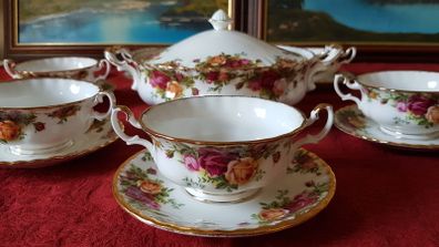 13 Piece Royal Albert Old Country Roses Bone China Gold Gilt Soup Coupe Set With Lidded Tureen Made In England