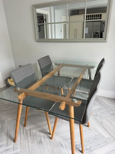 Glass table & Chairs