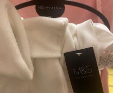 New M & S Scarf Set