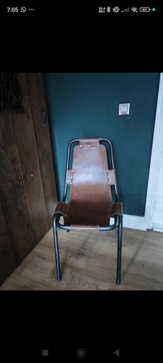 6 Leather dining room chairs