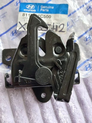 Genuine Hyundai Getz 2002-2006 Hood Latch Assy , 81130 1c500
