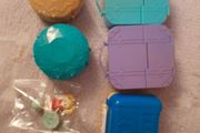 Polly Pocket style toys