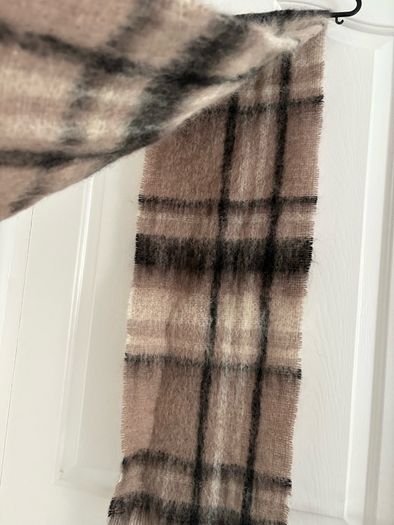 woman scarf