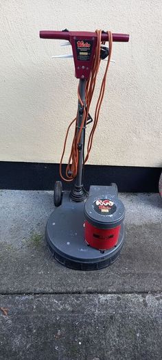 Floor polisher
