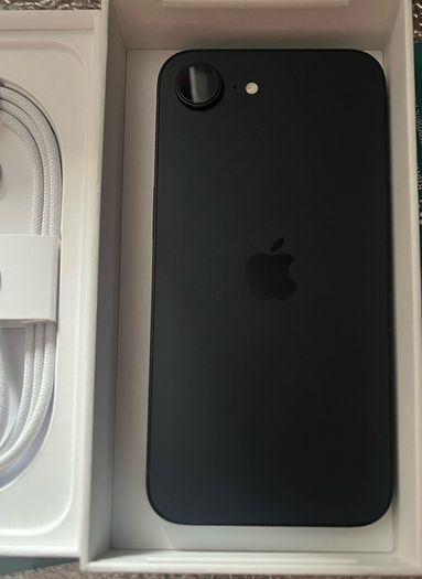 iPhone Apple 17e 256gb unlocked black