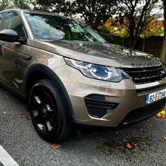 Land Rover Discovery Sport.