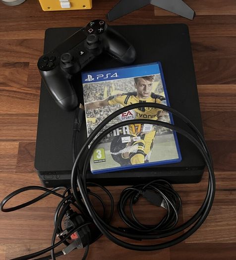 Playstation 4 slim 500gb - complete